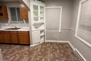 8518 Sussex St, Detroit, MI 48228 - Photo 7