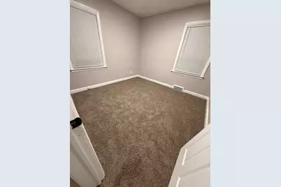 8518 Sussex Street, Detroit, MI 48228 - Photo 13