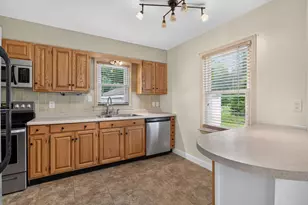 1867 S Argus Ct, Jackson, MI 49203 - Photo 7