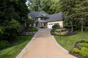 2980 Kellison Dr, Kalamazoo, MI 49009 - Photo 3