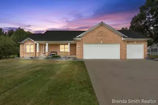 12189 White Pine Dr, Allendale, MI 49401 - Photo 1