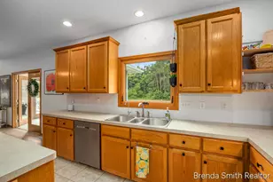 12189 White Pine Dr, Allendale, MI 49401 - Photo 15