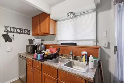 809 Holten Street, Lansing, MI 48915 - Photo 9
