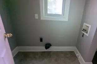 223 Woodlawn Ave, Lansing, MI 48910 - Photo 7