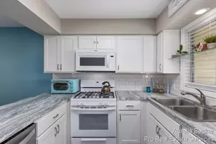 5812 Leisure S Dr SE, Grand Rapids, MI 49548 - Photo 9