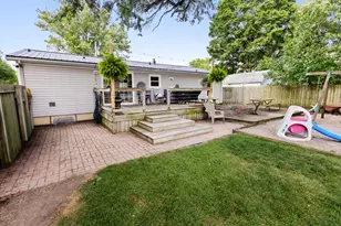 288 Perkins St, Coldwater, MI 49036 - Photo 9