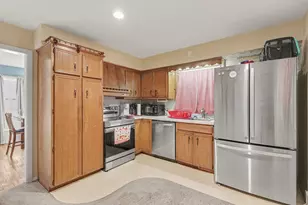 244 S Waverly Rd, Holland, MI 49423 - Photo 9
