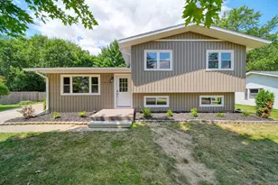 3012 John Glenn Dr, Jackson, MI 49201 - Photo 1