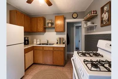1520 Quarry Avenue NW, Grand Rapids, MI 49504 - Photo 13