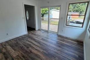 335 S Pleasant St, Watervliet, MI 49098 - Photo 9