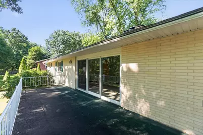 8047 Oak Hill Drive, Kalamazoo, MI 49009 - Photo 17