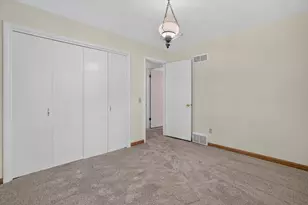 8047 Oak Hill Dr, Kalamazoo, MI 49009 - Photo 23