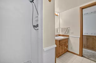 8047 Oak Hill Dr, Kalamazoo, MI 49009 - Photo 31