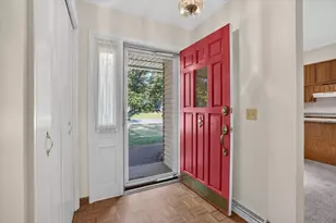 8047 Oak Hill Dr, Kalamazoo, MI 49009 - Photo 5
