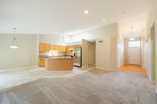 23706 W Lake Cir, Brownstown, MI 48183 - Photo 7
