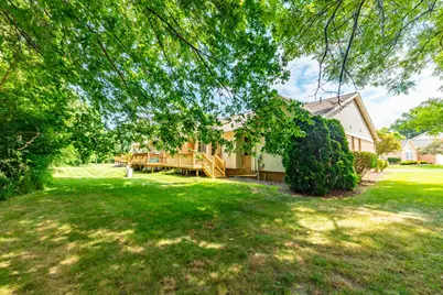 23706 W Lake Circle #36, Brownstown, MI 48183 - Photo 23