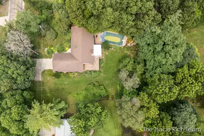 128 Collindale Avenue NW, Grand Rapids, MI 49504 - Photo 45