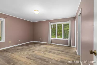 128 Collindale Avenue NW, Grand Rapids, MI 49504 - Photo 15