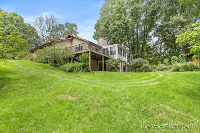 128 Collindale Avenue NW, Grand Rapids, MI 49504 - Photo 33