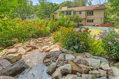128 Collindale Avenue NW, Grand Rapids, MI 49504 - Photo 35