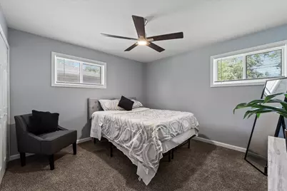 18305 Marquette Street, Roseville, MI 48066 - Photo 5
