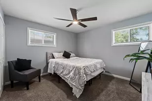 18305 Marquette St, Roseville, MI 48066 - Photo 5