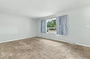 1870 Richard St, Jenison, MI 49428 - Photo 15