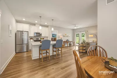 2382 Watertown Way NE, Grand Rapids, MI 49505 - Photo 5