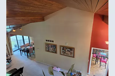 7229 Creeks Bend Drive, West Bloomfield, MI 48322 - Photo 15