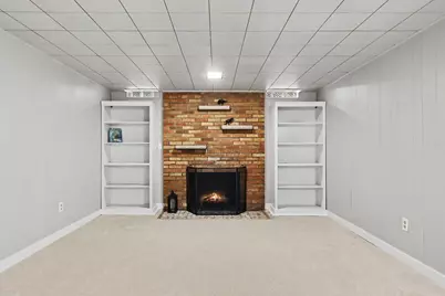 1639 Wellington Road, Lansing, MI 48910 - Photo 17