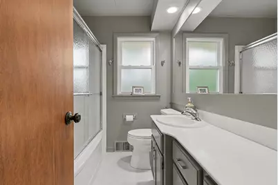 1639 Wellington Road, Lansing, MI 48910 - Photo 15