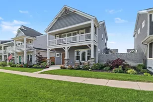 402 W Leland Dr, Whitehall, MI 49461 - Photo 3