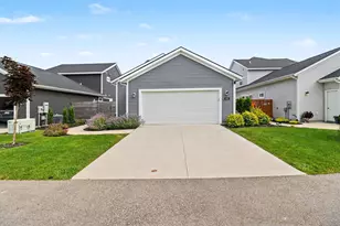 402 W Leland Dr, Whitehall, MI 49461 - Photo 25