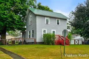 190 Race St, Freeport, MI 49325 - Photo 1