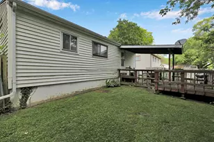 4627 Lowcroft Ave, Lansing, MI 48910 - Photo 17