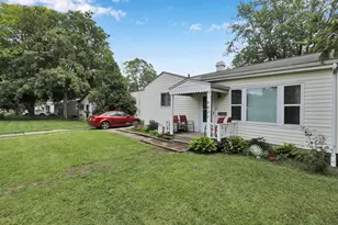 4627 Lowcroft Ave, Lansing, MI 48910 - Photo 3