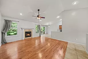 69862 Roy Dr, Edwardsburg, MI 49112 - Photo 7