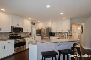 6054 Summerhill Dr, Hudsonville, MI 49426 - Photo 3