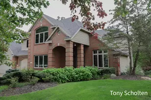 6054 Summerhill Dr, Hudsonville, MI 49426 - Photo 1