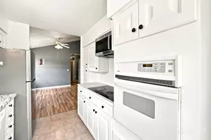 1532 Mayfield Ave NE, Grand Rapids, MI 49505 - Photo 5