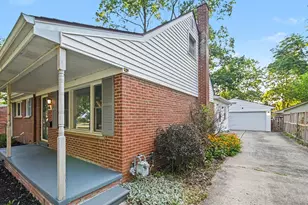 646 Center Dr, Ann Arbor, MI 48103 - Photo 3