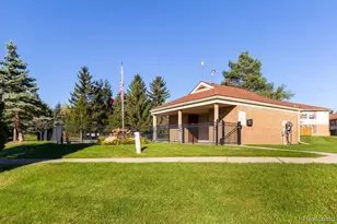19255 Surrey Ln, Northville, MI 48167 - Photo 31
