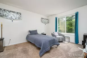 815 Ashlee Dr, Norton Shores, MI 49441 - Photo 15