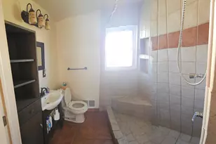 305 Chestnut Ave, Hazel Park, MI 48030 - Photo 9