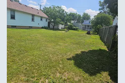 305 Chestnut Avenue, Hazel Park, MI 48030 - Photo 13