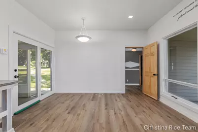 614 W Washington Street, Greenville, MI 48838 - Photo 11