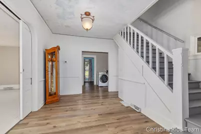 614 W Washington Street, Greenville, MI 48838 - Photo 13