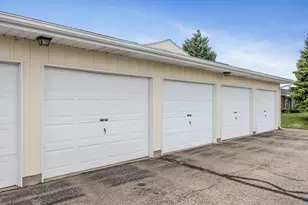 5946 Leisure S Dr SE, Kentwood, MI 49548 - Photo 27