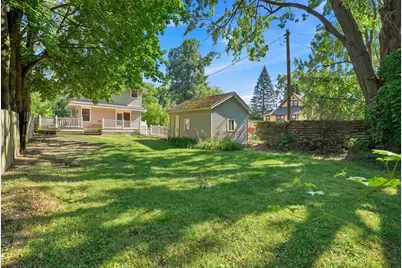 516 Curtis Street NE, Grand Rapids, MI 49505 - Photo 3