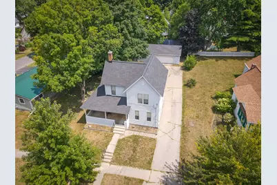 910 Pleasant Street, Belding, MI 48809 - Photo 3